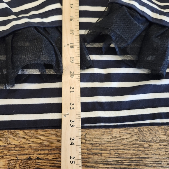 J Crew Black and White Striped Women's Top With Tulle Cuffs Medium - Picture 6 of 6
